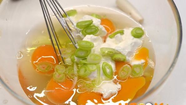 омлет с брокколи