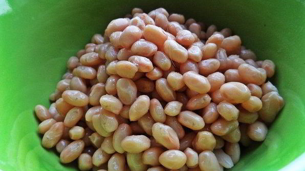 омлет с фасолью и овощами