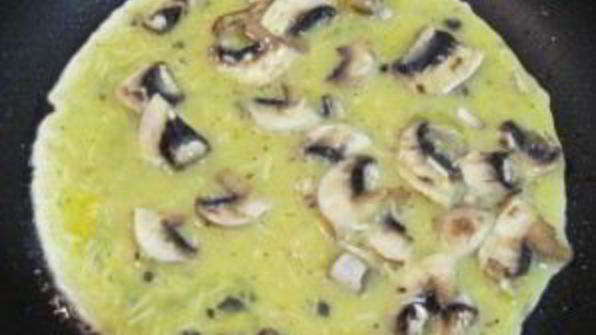 омлет с грибами и сыром