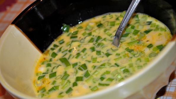 омлет с грибами и зеленым луком