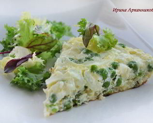 Омлет с картофелем и зеленым горошком