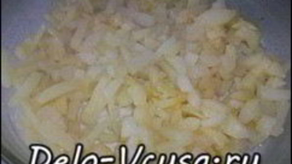 омлет с картошкой, сосисками, зеленью и плавлеными сырками в духовке