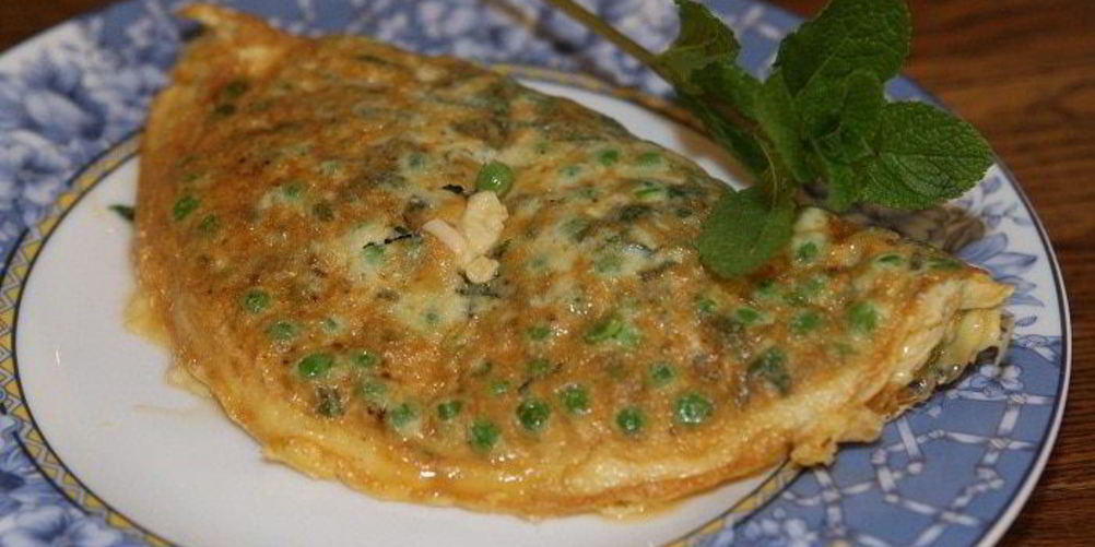 Рецепт омлета с мятой и зеленым горошком