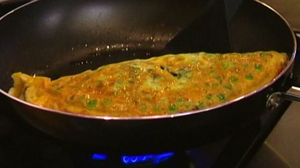 омлет с мятой и зеленым горошком