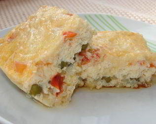 Омлет с овощами и сыром в мультиварке