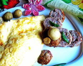 Омлет с тефтельками Мишка под одеялом