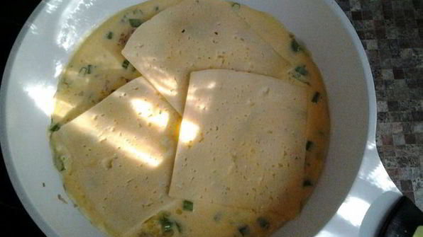 омлет с тунцом