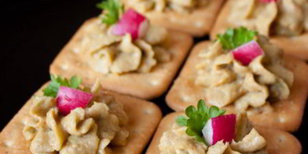 Рецепт паштета из авокадо и копченой рыбы