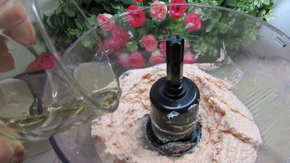 паштет из семги с красной икрой и белым вином