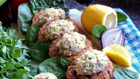 селедочный паштет на фасолевых котлетах