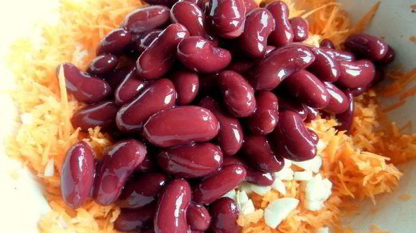 селедочный паштет на фасолевых котлетах