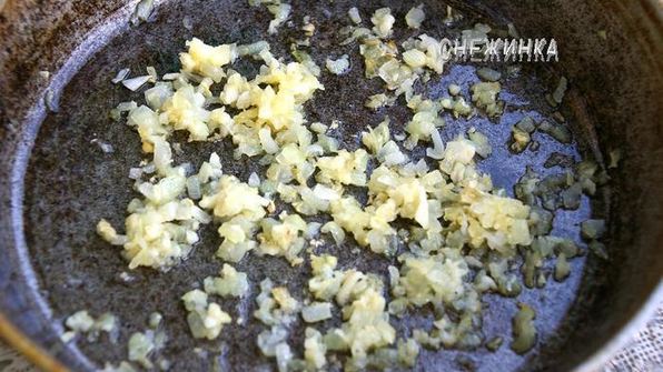 сырный паштет из цукини с миндалем