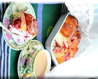 Малиново-лимонные роллы к утреннему кофе