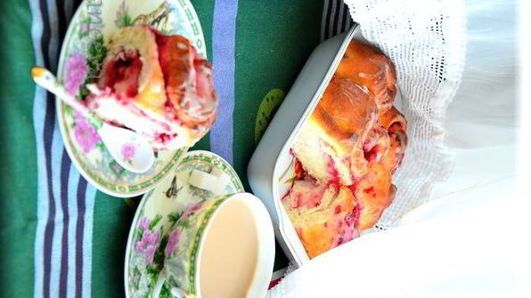 малиново-лимонные роллы к утреннему кофе