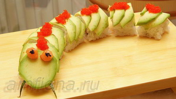 ролл гусеница