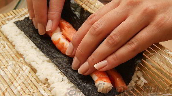 ролл гусеница