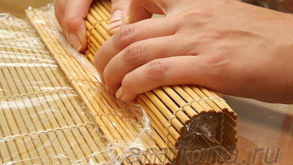 ролл гусеница