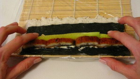 саимаки — роллы наизнанку