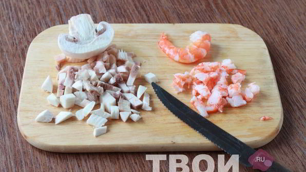 спринг-роллы с креветками и свининой