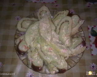 Кабачковый рулет с креветками