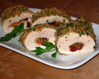 Куриный рулет с курагой