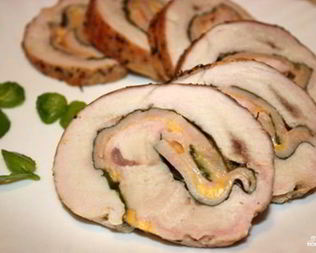 Мясной рулет из индейки