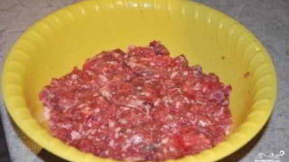 мясной рулет с рисом