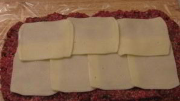 мясной рулет с сыром