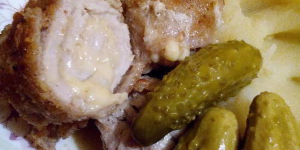 Рецепт мясных рулетиков с сыром и чесноком