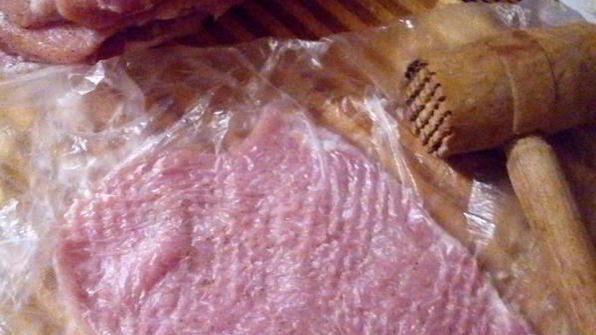 мясные рулетики с сыром и чесноком