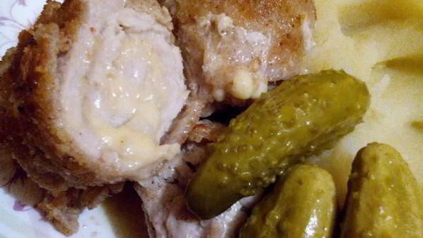 мясные рулетики с сыром и чесноком