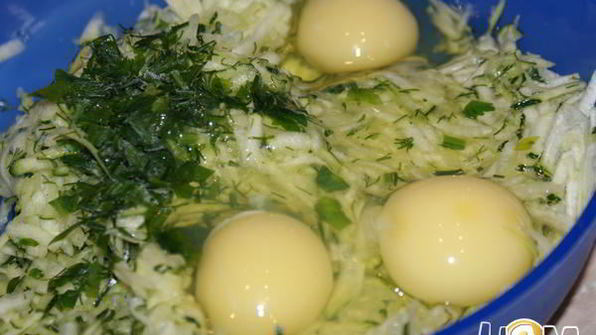 рулет из кабачка с курицей и грибами