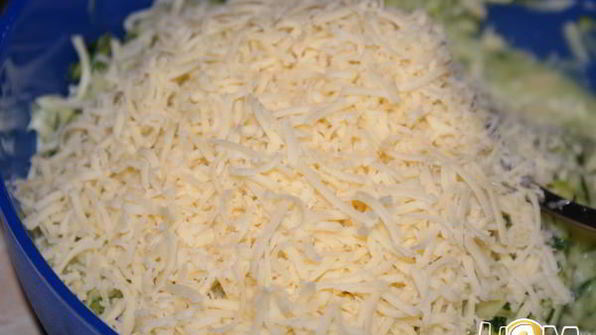 рулет из кабачка с курицей и грибами