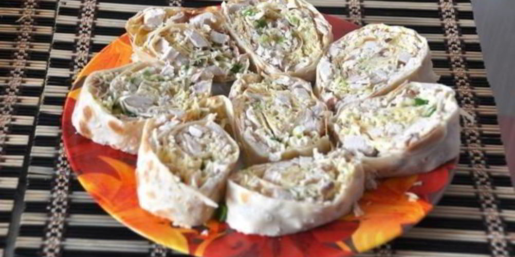 Рецепт рулета из лаваша с курицей и сыром