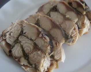 Рулет из скумбрии