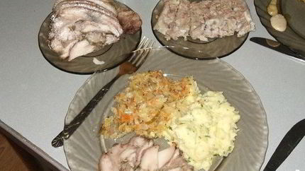 Рулет из свиной головы