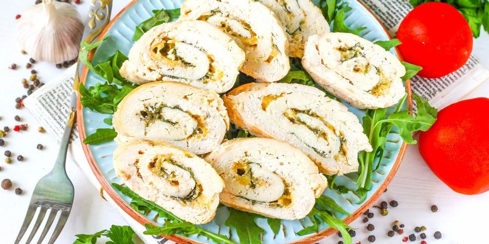 Рецепт рулета куриного с сыром в духовке