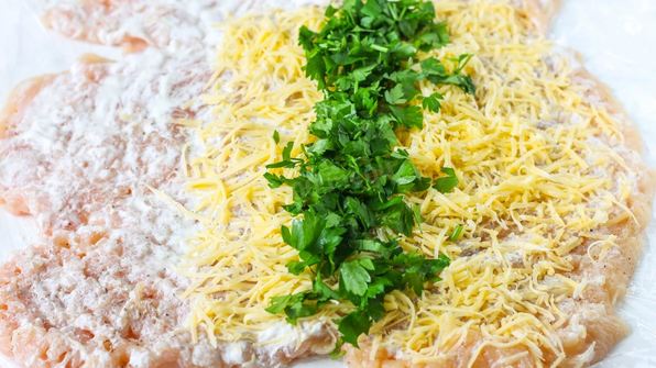 рулет куриный с сыром в духовке