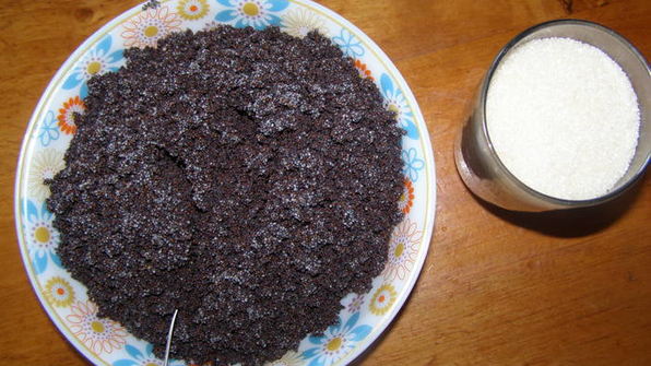 рулет с маком