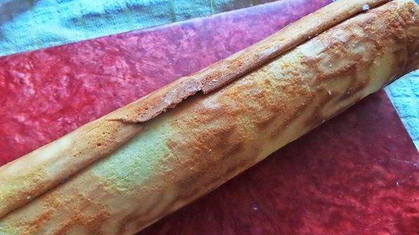 рулет с творогом и черникой