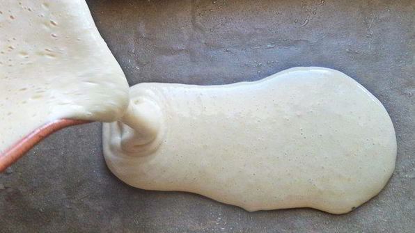 рулет с творогом и черникой