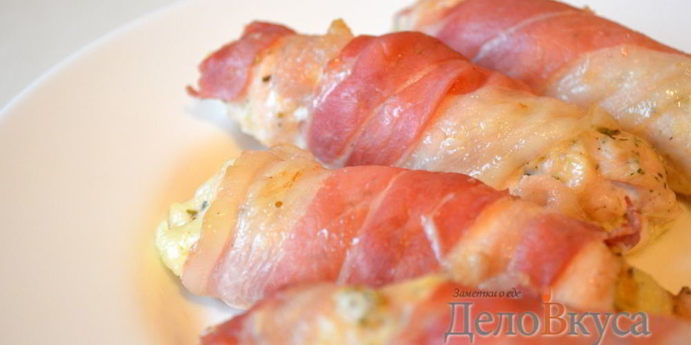 Рецепт рулетиков из куриного филе с сыром в беконе