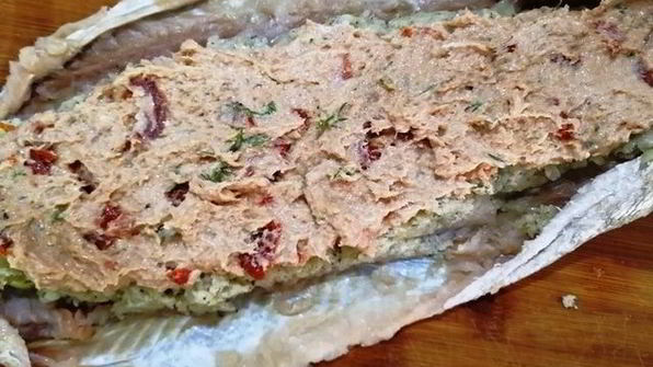 рулетики из щуки и тунца