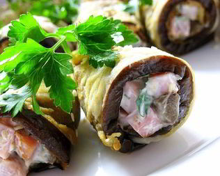 Рулеты с грибами из баклажанов