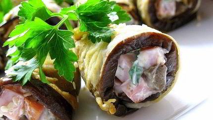 Рулеты с грибами из баклажанов