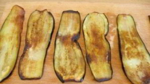 рулеты с грибами из баклажанов