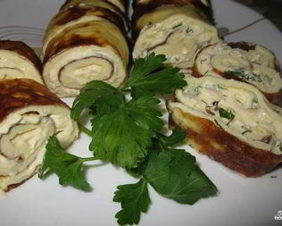 Яичный рулет с сыром