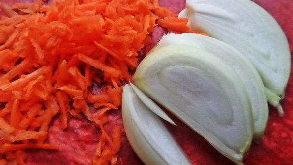 закусочные рулетики из ветчины и гречки