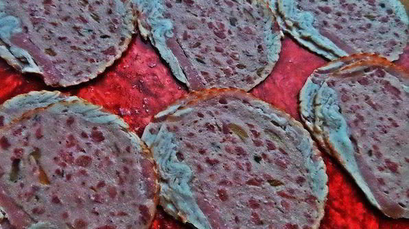 закусочные рулетики из ветчины и гречки