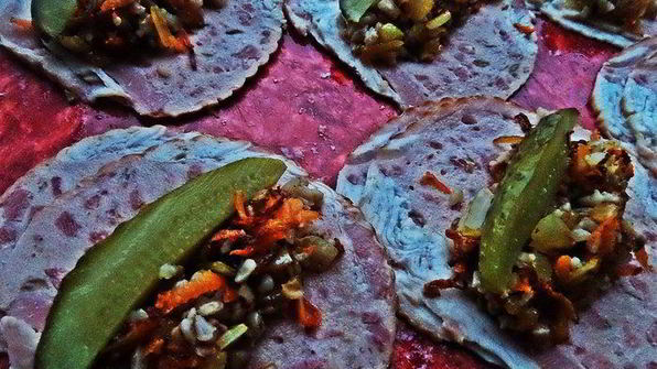 закусочные рулетики из ветчины и гречки